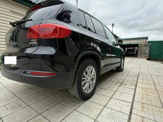 2013 Volkswagen Tiguan I Рестайлинг, чёрный, 1500000 рублей, вид 2