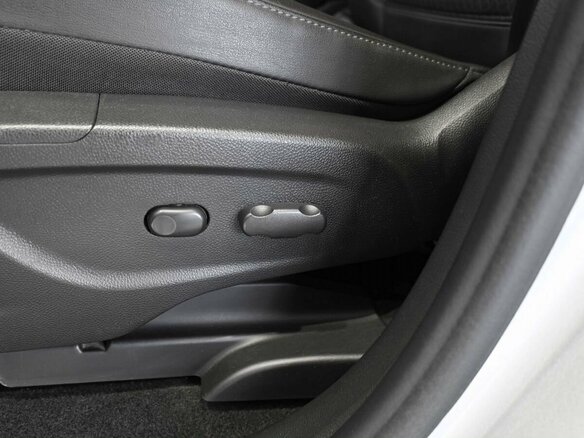 2022 Buick Encore I Рестайлинг, серый, 1599900 рублей - вид 22