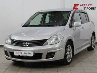2011 Nissan Tiida I Рестайлинг, серебристый, 700000 рублей, вид 1