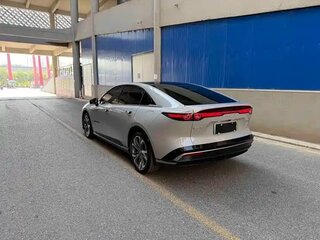 2026 Mazda EZ-6 18.9 kWh, серебристый, 3898033 рублей, вид 4