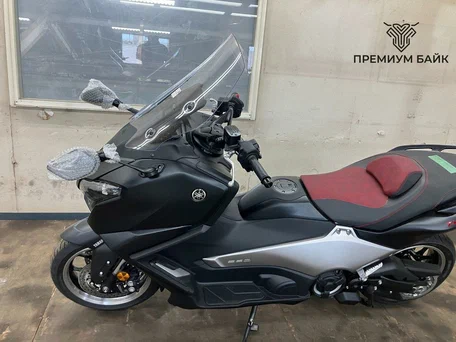 2026 Yamaha TMAX, чёрный, 1677000 рублей, вид 2