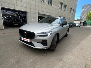 2021 Volvo XC60 II Рестайлинг, серебристый, 4300000 рублей, вид 3