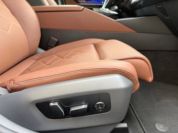 2025 BMW 5 серии 530i xDrive VIII (G60/G61/G68), чёрный, 8195000 рублей - вид 20