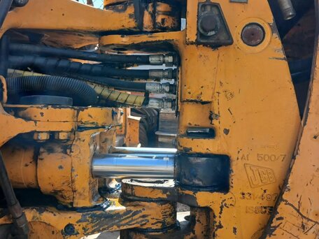 2011 JCB 3CX, жёлтый, 5600000 рублей, вид 3