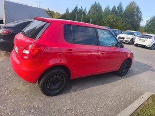 2014 Skoda Fabia II Рестайлинг, красный, 350000 рублей, вид 4
