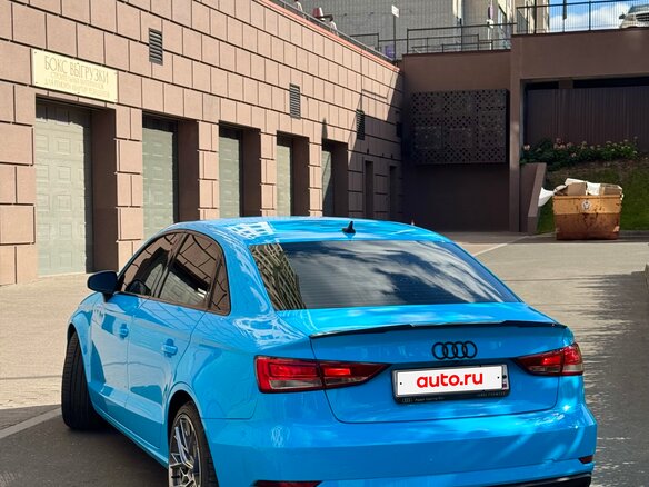 2019 Audi A3 III (8V) Рестайлинг, голубой, 1400000 рублей - вид 12