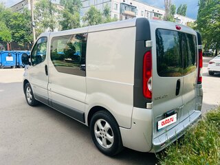 2007 Renault Trafic II Рестайлинг, серебристый, 1450000 рублей, вид 4