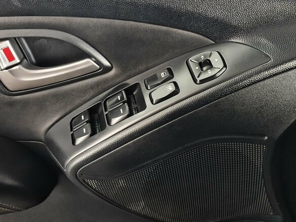 2011 Hyundai ix35 I, чёрный, 820000 рублей - вид 14