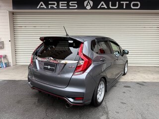 2019 Honda Fit III Рестайлинг, серый, 970000 рублей, вид 5
