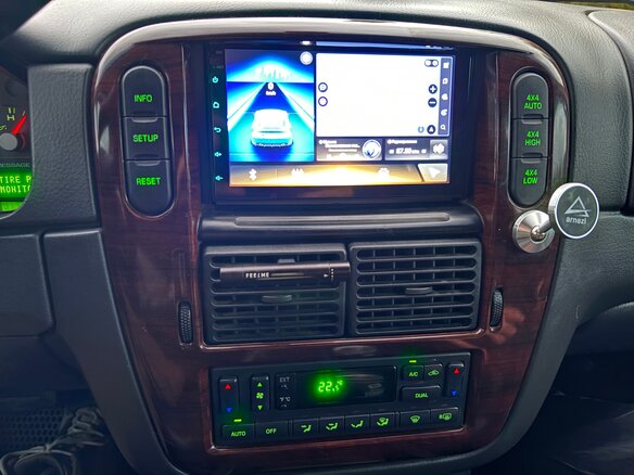 2005 Ford Explorer III, чёрный - вид 27