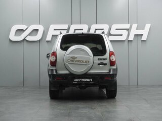 2011 Chevrolet Niva I Рестайлинг, серебристый, 509000 рублей, вид 4