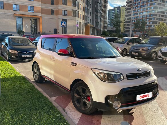 2017 Kia Soul II Рестайлинг, белый, 1390000 рублей - вид 3