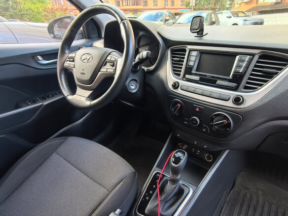 2018 Hyundai Solaris II, коричневый - вид 17