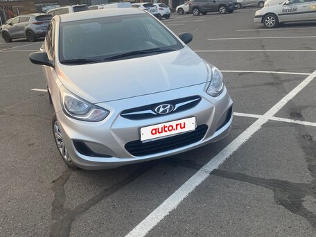 2011 Hyundai Solaris I, серый, 650000 рублей, вид 3