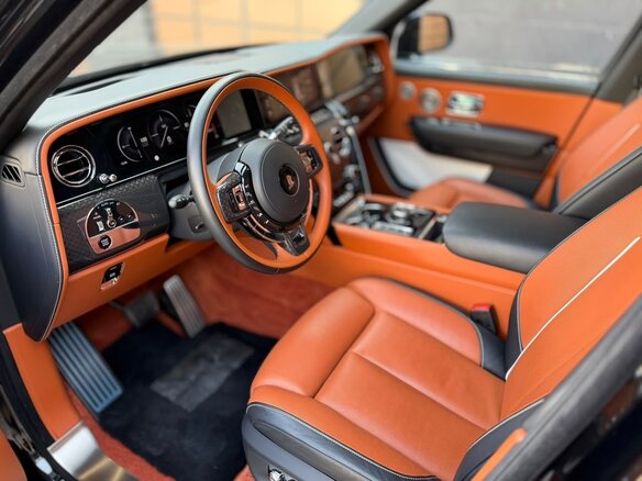 2024 Rolls-Royce Cullinan Black Badge I Рестайлинг (Series II), чёрный, 52700000 рублей - вид 7