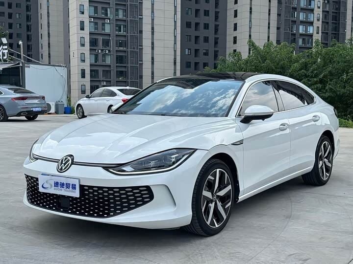 Открыть фотографии: Volkswagen Lamando II