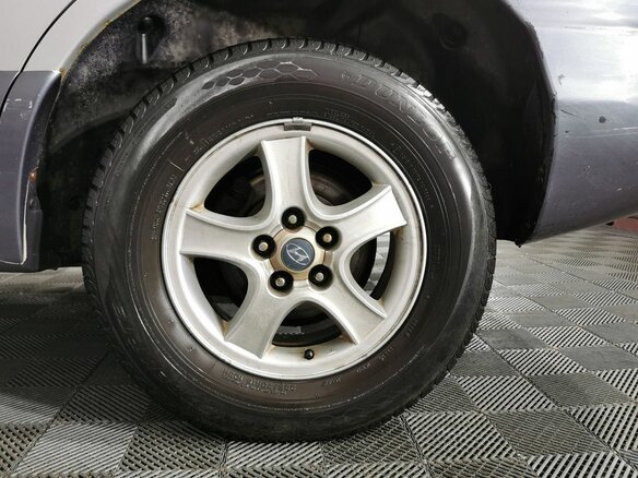 2003 Hyundai Santa Fe I, серебристый, 375150 рублей - вид 8