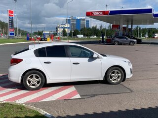 2013 Chevrolet Cruze I Рестайлинг, белый, 785000 рублей, вид 4