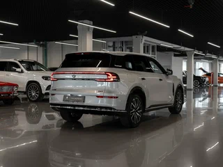 2026 Changan Qiyuan Q07 31.7 kWh, серый, 4450000 рублей, вид 5