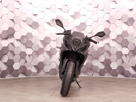 2024 Suzuki GSX-8R, чёрный, 899000 рублей, вид 5