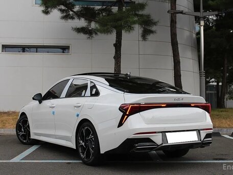 2026 Kia K5 III Рестайлинг, белый, 3780000 рублей, вид 5