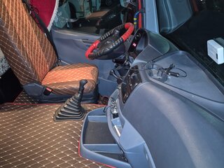 2013 Mercedes-Benz Axor, красный, 3200000 рублей, вид 4