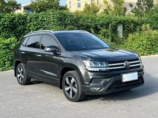 2023 Volkswagen Tharu I, чёрный, 1450000 рублей, вид 3