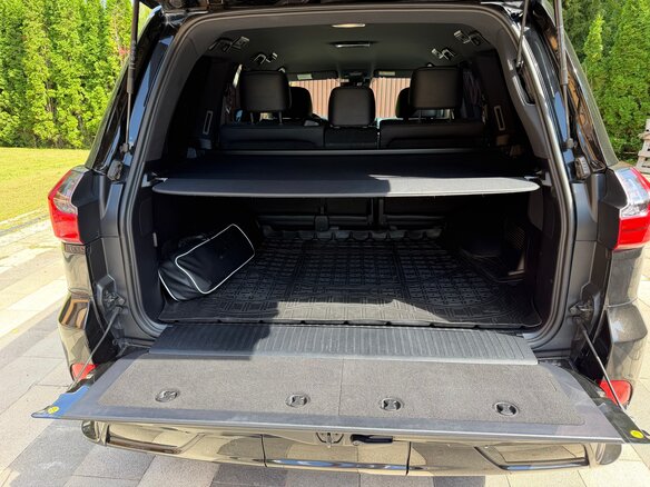 2019 Lexus LX 450d III Рестайлинг 2, чёрный, 8000000 рублей - вид 11