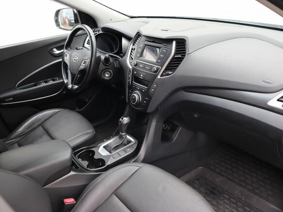 2015 Hyundai Santa Fe III Рестайлинг, серебристый, 2415000 рублей - вид 9