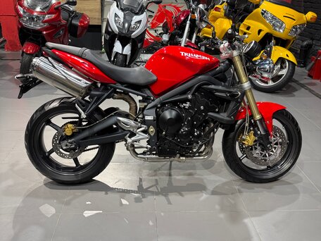 2010 Triumph Street Triple, красный, 465000 рублей, вид 5