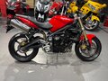 2010 Triumph Street Triple, красный, 465000 рублей - вид 4