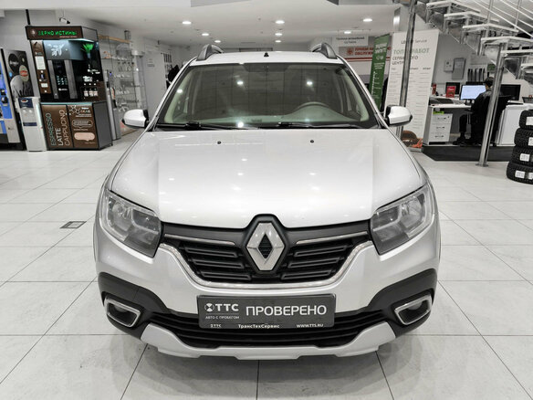 2019 Renault Sandero Stepway II Рестайлинг, серебристый - вид 1