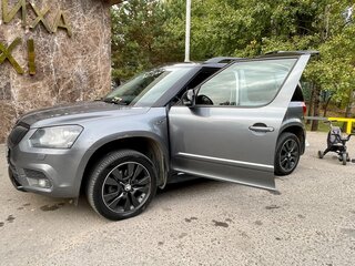 2017 Skoda Yeti I Рестайлинг, серый, 1390000 рублей, вид 1