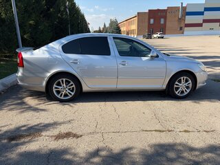 2012 Skoda Octavia II (A5) Рестайлинг, серебристый, 915000 рублей, вид 5