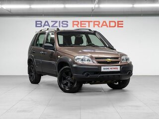 2018 Chevrolet Niva I Рестайлинг, коричневый, 765000 рублей, вид 3
