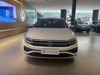 2023 Volkswagen Bora IV (China Market) Рестайлинг, белый, 1150000 рублей, вид 2