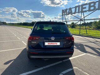2017 Volkswagen Tiguan II, синий, 1795000 рублей, вид 5