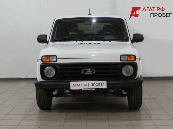 2020 Lada (ВАЗ) 2121 (4x4) I Рестайлинг (2020), белый, 600000 рублей - вид 1