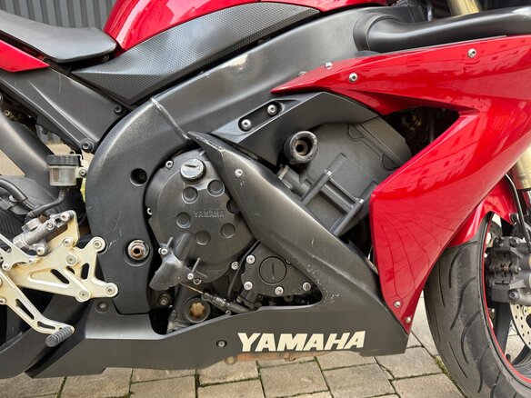2005 Yamaha YZF-R1, красный, 600000 рублей - вид 12