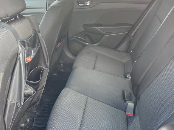 2017 Hyundai Solaris II, чёрный, 830000 рублей - вид 9