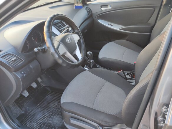 2011 Hyundai Solaris I, серый, 730000 рублей - вид 8