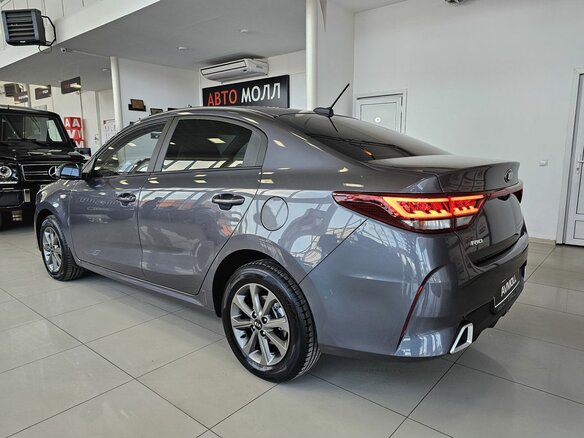 2021 Kia Rio IV Рестайлинг, серый, 1945000 рублей - вид 5