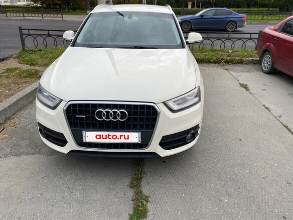 2012 Audi Q3 I (8U), белый - вид 1