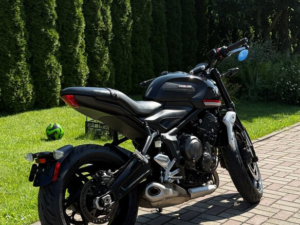 2022 Triumph Trident 660, чёрный, 790000 рублей