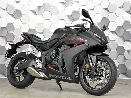2025 Honda CBR 650R, чёрный, 1239000 рублей, вид 1