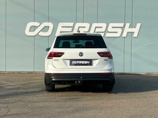 2018 Volkswagen Tiguan II, белый, 2750000 рублей, вид 4