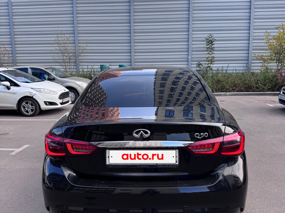 2017 Infiniti Q50 I Рестайлинг, чёрный, 1900000 рублей - вид 4