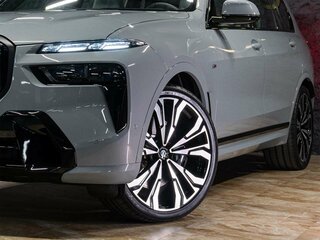 2026 BMW X7 40i I (G07) Рестайлинг, серый, 18490000 рублей, вид 5