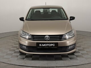 2018 Volkswagen Polo V Рестайлинг, бежевый, 1180000 рублей, вид 2