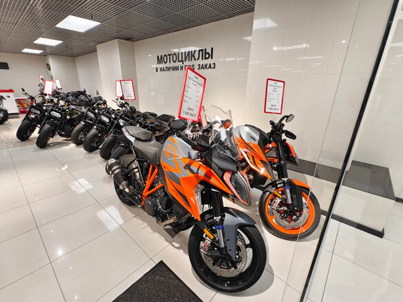 2024 Triumph Street Triple, красный, 1275000 рублей - вид 31